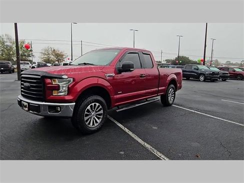 Used 2015 Ford F150 XLT w/ Equipment Group 302A Luxury image 22