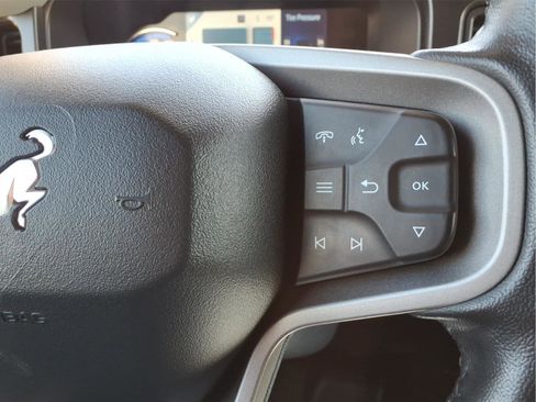 Used 2021 Ford Bronco Badlands image 39