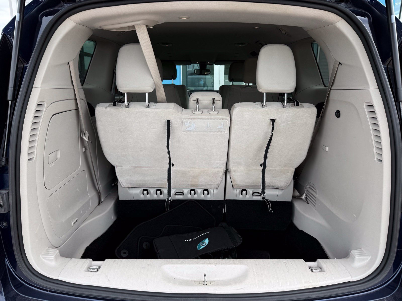 Used 2018 Chrysler Pacifica Touring Plus FWD image 56