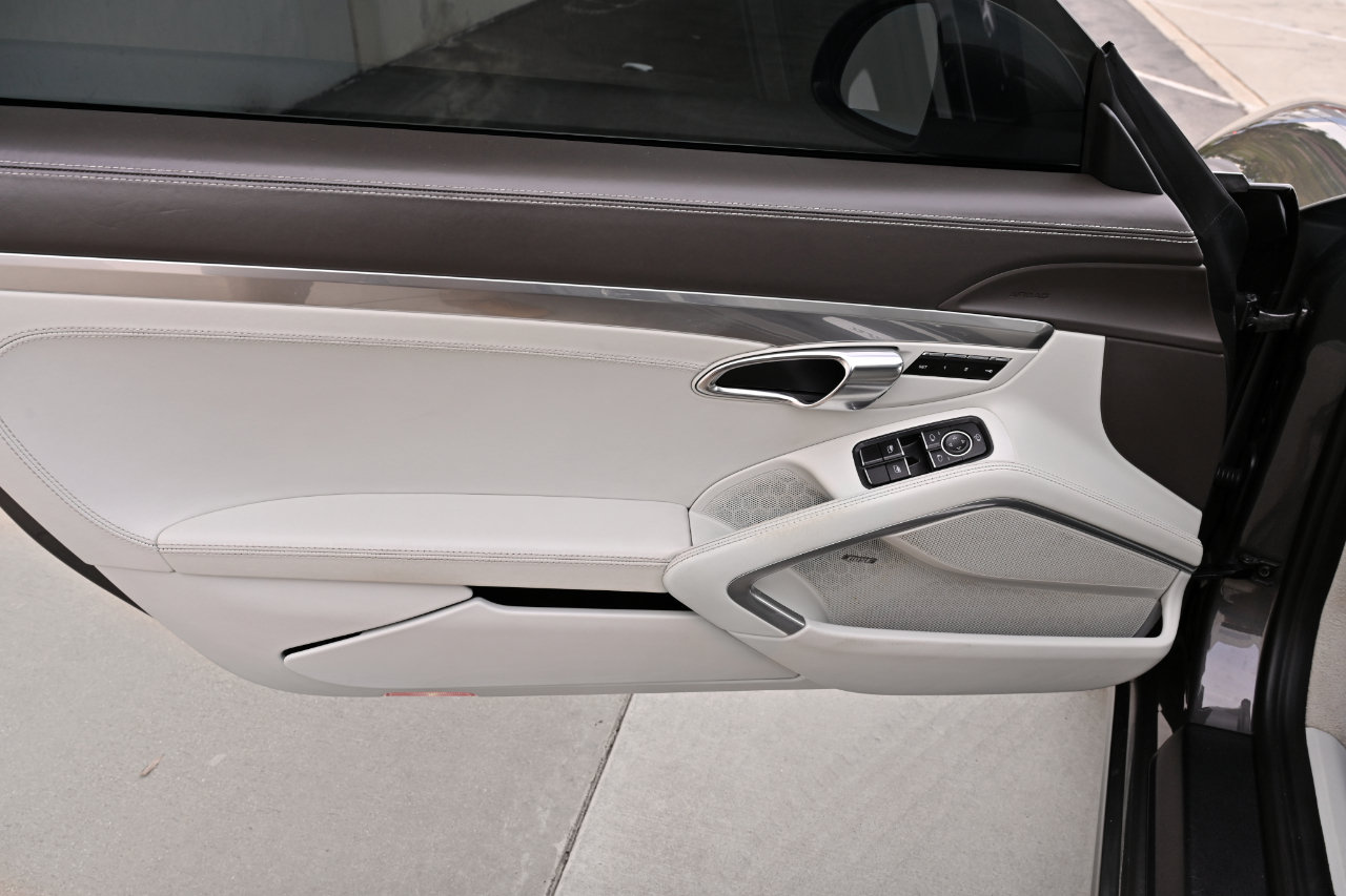 Used 2014 Porsche 911 Carrera image 38