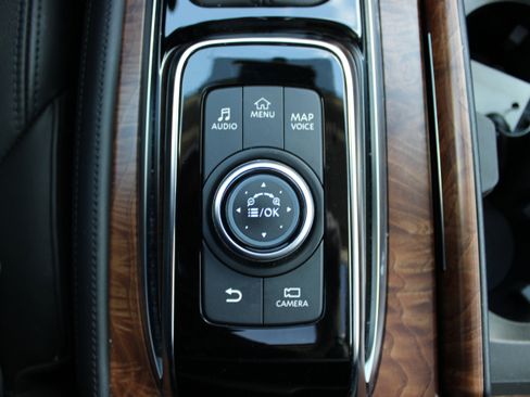 Certified 2023 Nissan Armada SL w/ Captain's Chairs Package AWD/4WD image 21