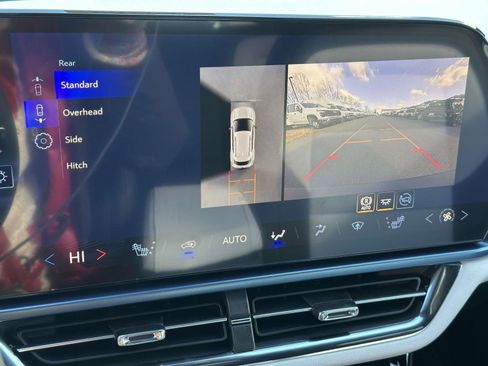 New 2026 Chevrolet Equinox EV LT image 11