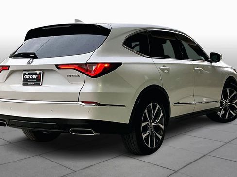 Used 2023 Acura MDX SH-AWD w/ Technology Package image 12