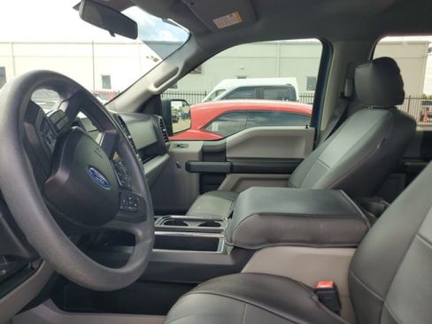 Used 2018 Ford F150 XL w/ Equipment Group 101A Mid RWD image 5