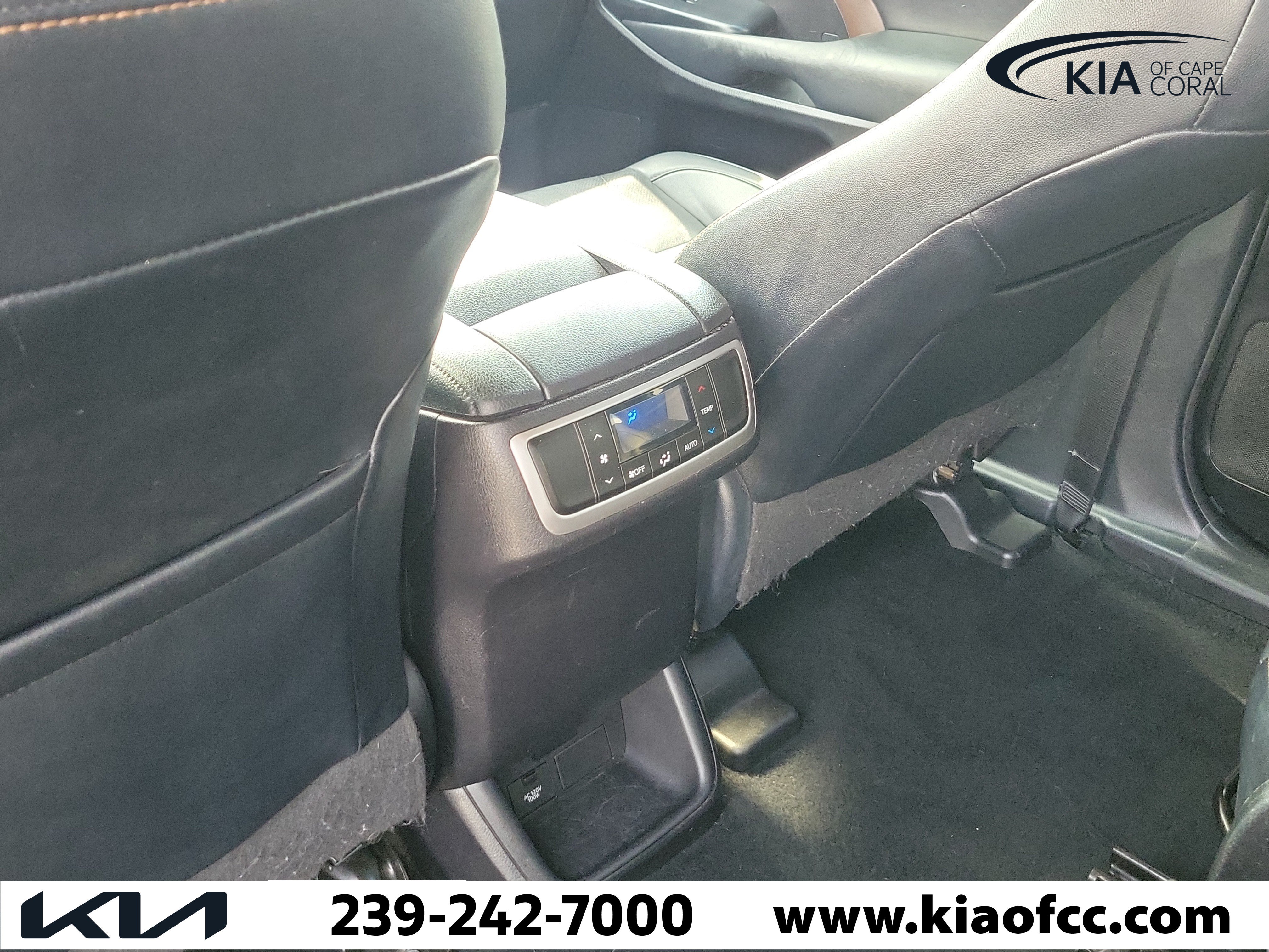 Used 2019 Toyota Highlander XLE FWD image 15