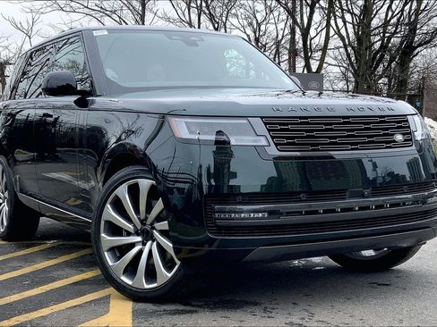 New 2026 Land Rover Range Rover SE AWD/4WD image 2