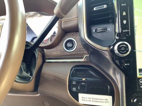 Used 2019 RAM 3500 Laramie Longhorn image 16