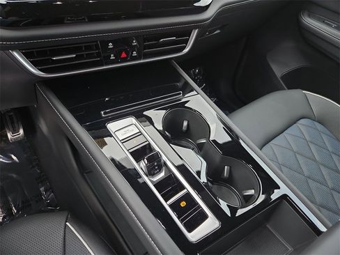 New 2025 Volkswagen Atlas Cross Sport SEL Premium R-Line image 25