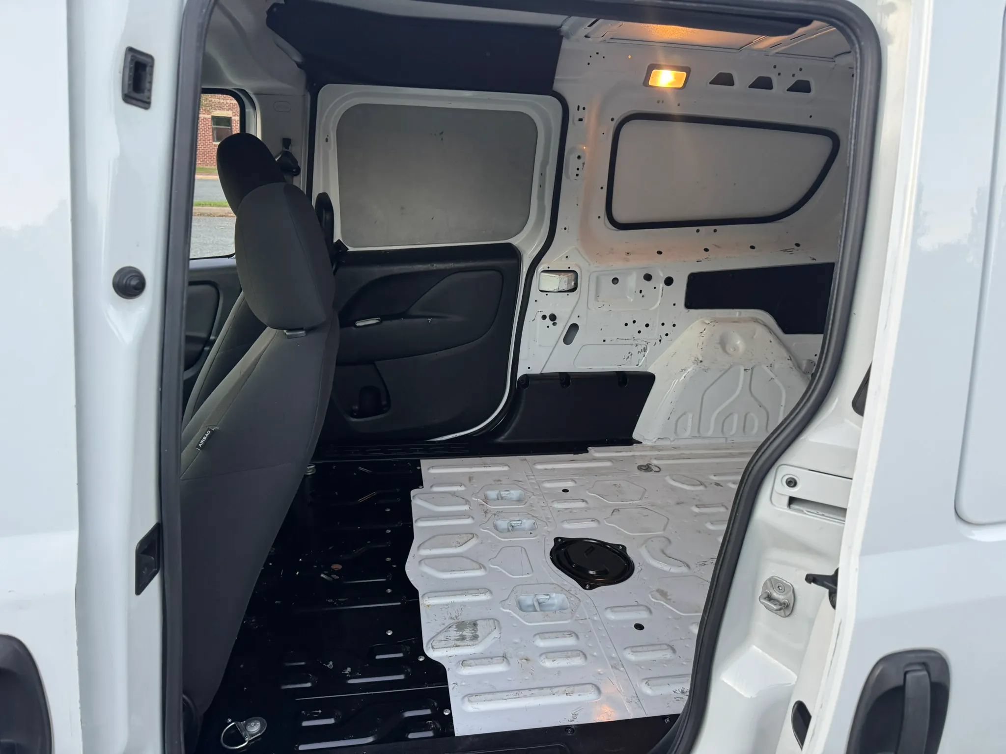 Used 2021 RAM ProMaster City Tradesman FWD image 21