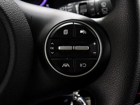 Used 2024 Kia Soul LX w/ Option Group 015 FWD image 28