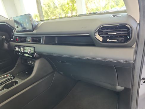 Used 2025 Honda Pilot EX-L image 23