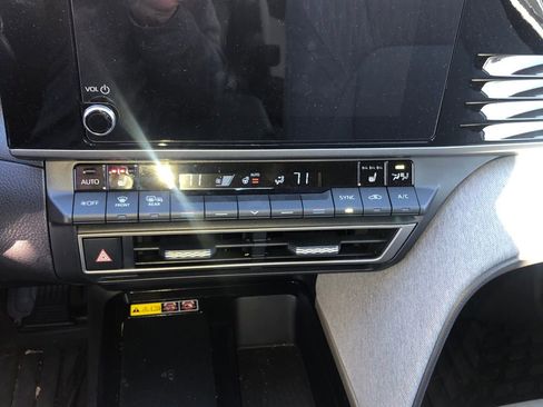 Used 2025 Toyota Camry XSE image 7