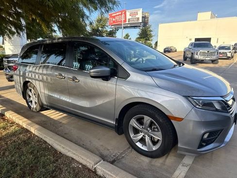 Used 2018 Honda Odyssey EX-L image 2