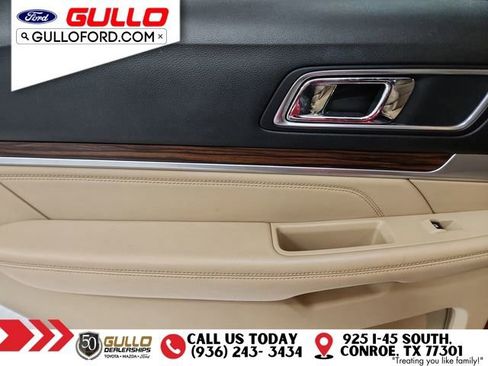 Used 2017 Ford Explorer Limited image 16