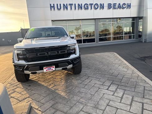 Used 2025 Ford F150 Raptor AWD/4WD image 28