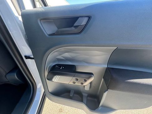 New 2025 Ford Maverick XL w/ Equipment Group 101A image 16