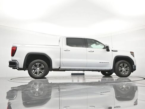 Certified 2024 GMC Sierra 1500 SLT AWD/4WD image 40