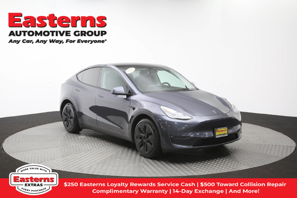 Used 2022 Tesla Model Y Long Range AWD/4WD image 45