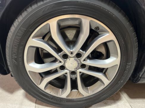 Used 2016 Mercedes-Benz C 300 Sedan image 9