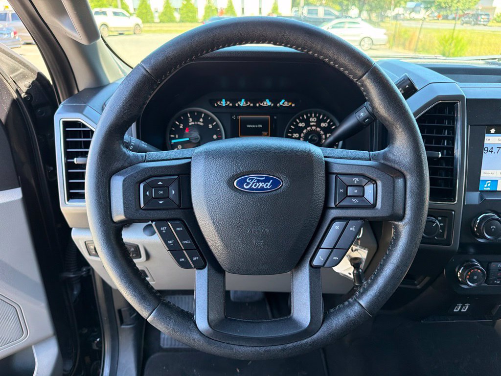 Used 2019 Ford F150 XLT w/ Equipment Group 302A Luxury AWD/4WD image 15