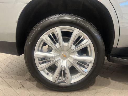 Used 2023 Chevrolet Tahoe High Country image 34