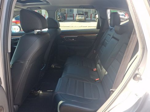 Used 2019 Honda CR-V Touring image 10