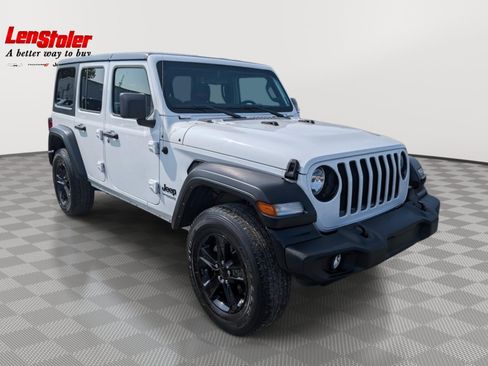 Used 2022 Jeep Wrangler Unlimited Sport AWD/4WD image 7