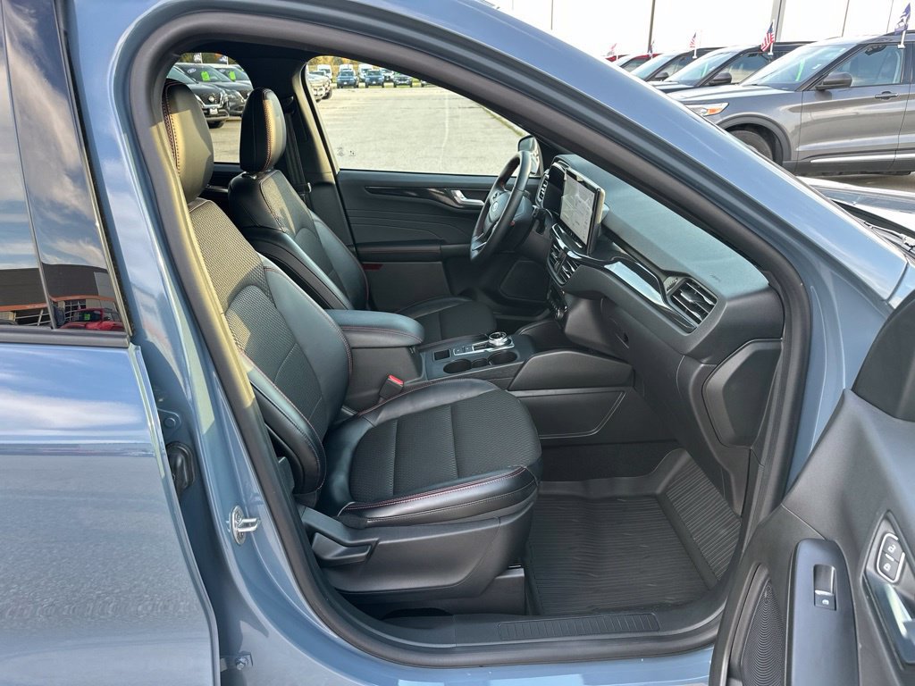 Used 2024 Ford Escape ST-Line w/ Tech Pack #1 AWD/4WD image 20