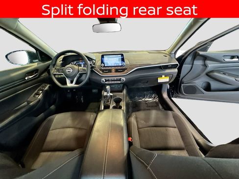 Used 2025 Nissan Altima 2.5 SV FWD image 26