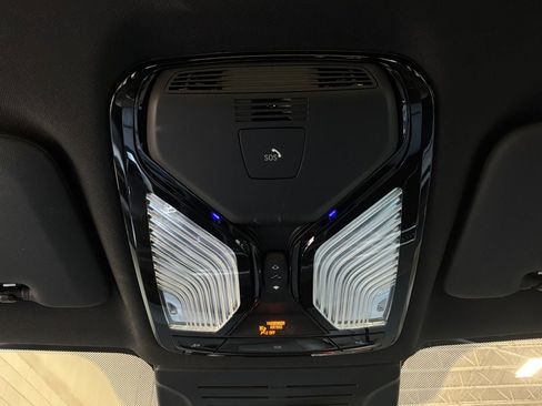 Used 2025 BMW X5 sDrive40i w/ Parking Assistance Package RWD image 17