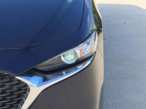 Used 2024 MAZDA MAZDA3 s FWD image 10