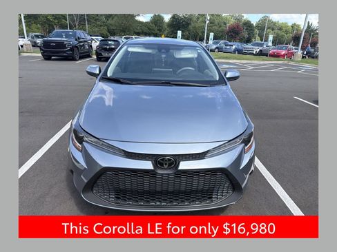 Used 2021 Toyota Corolla LE FWD image 1