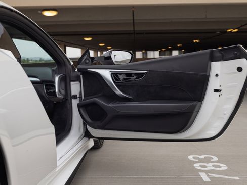 Used 2017 Acura NSX image 43