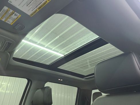 Used 2024 Ford F250 Lariat w/ Sport Appearance Package image 37