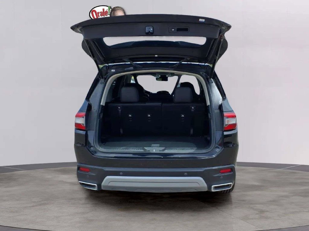 Used 2025 Honda Pilot Touring image 19