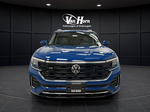 Used 2025 Volkswagen Atlas SEL Premium R-Line AWD/4WD image 2
