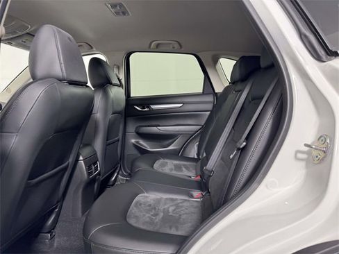 Used 2018 MAZDA CX-5 Touring image 32