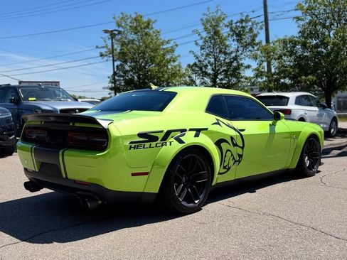 Used 2019 Dodge Challenger SRT Hellcat RWD image 6