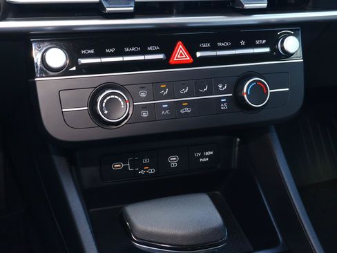 Used 2026 Hyundai Santa Cruz SE FWD image 25