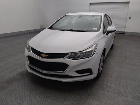 Used 2017 Chevrolet Cruze LS FWD image 15