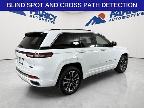 Used 2023 Jeep Grand Cherokee Overland w/ Luxury Tech Group IV AWD/4WD image 7