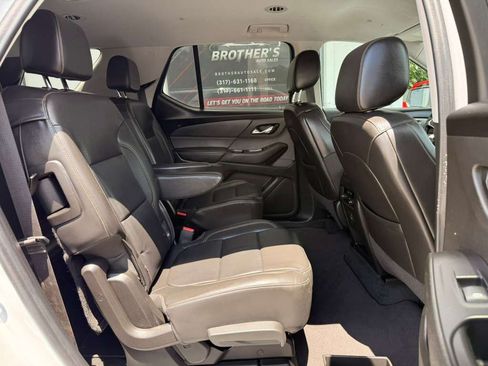 Used 2021 Chevrolet Traverse LT AWD/4WD image 23