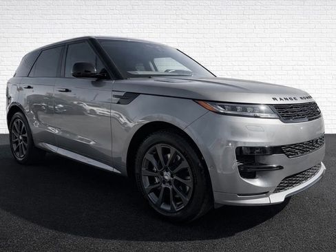 Used 2024 Land Rover Range Rover Sport Dynamic SE AWD/4WD image 3