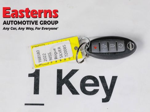 Used 2022 Nissan Rogue SV image 25