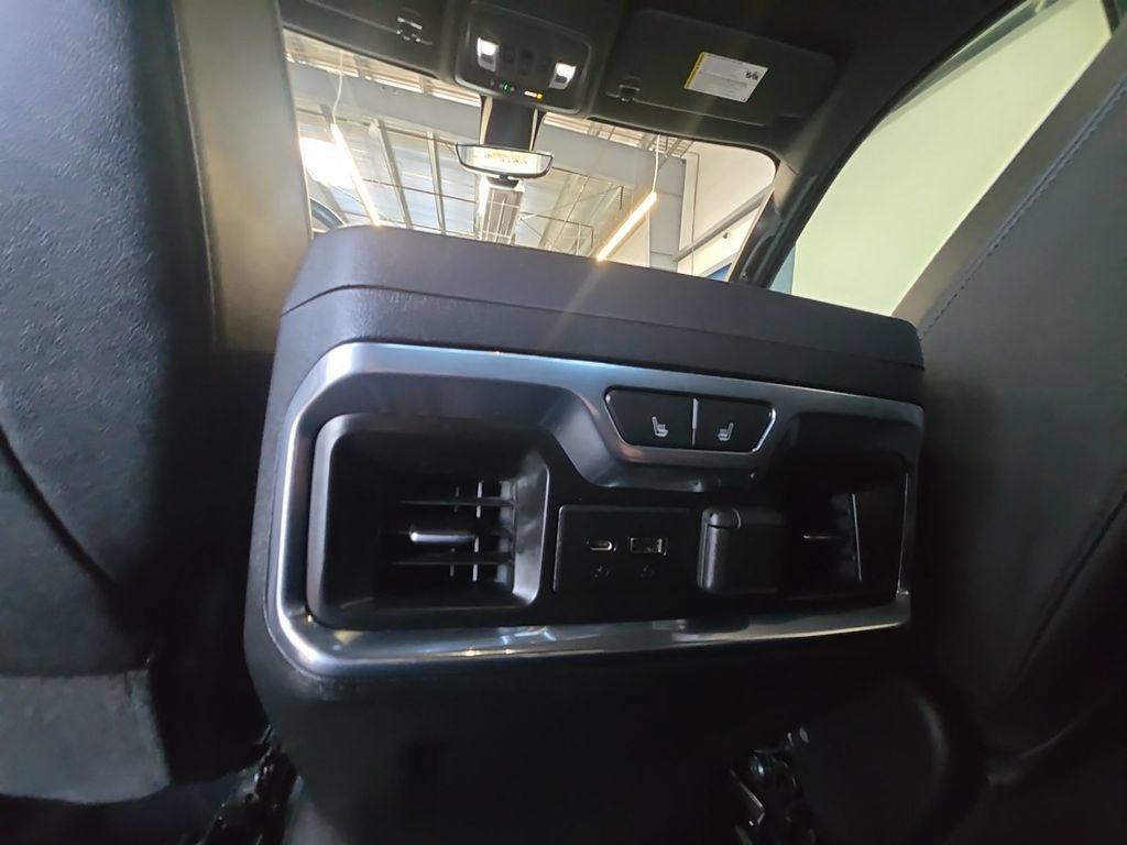 Used 2021 GMC Sierra 1500 AT4 w/ AT4 Premium Package AWD/4WD image 34