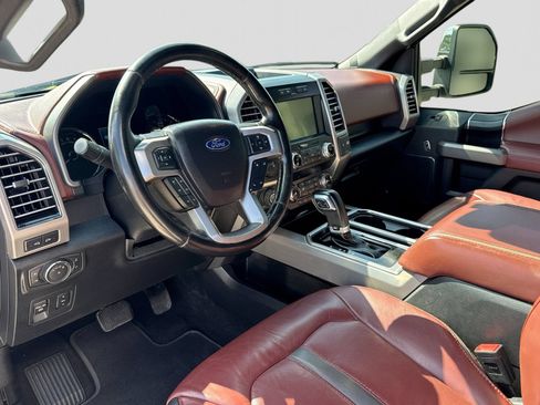 Used 2019 Ford F150 Platinum w/ FX4 Off-Road Package AWD/4WD image 2