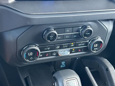 New 2025 Ford Bronco Badlands w/ Sasquatch Package image 22