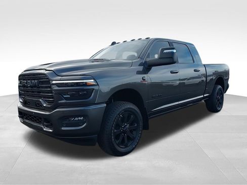 Used 2026 RAM 2500 Laramie AWD/4WD image 4