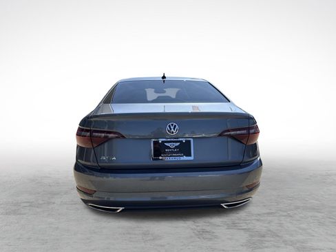 Used 2021 Volkswagen Jetta R-Line w/ R-Line Cold Weather Package FWD image 9