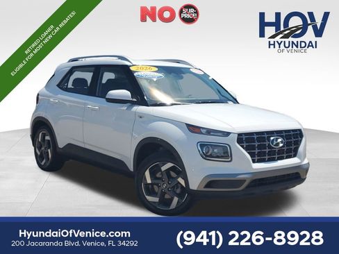 Certified 2026 Hyundai Venue SEL FWD image 1